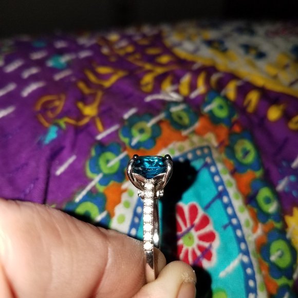 4 carat excellent London blue ring with cz sterling silver cushion shape - Picture 3 of 4